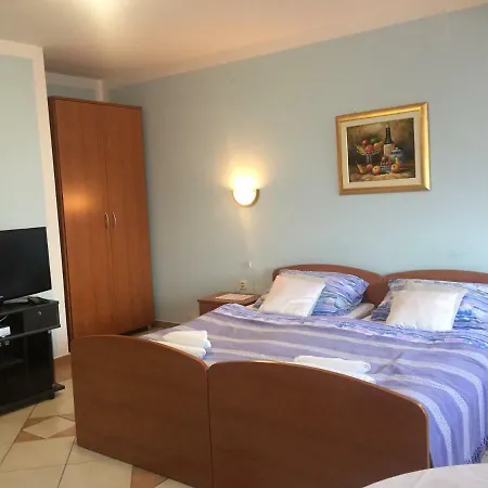Ana Apartment