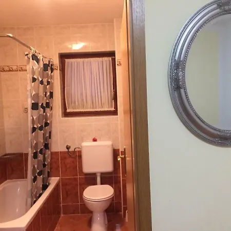 Ana Apartment *