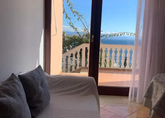 Ana * Opatija